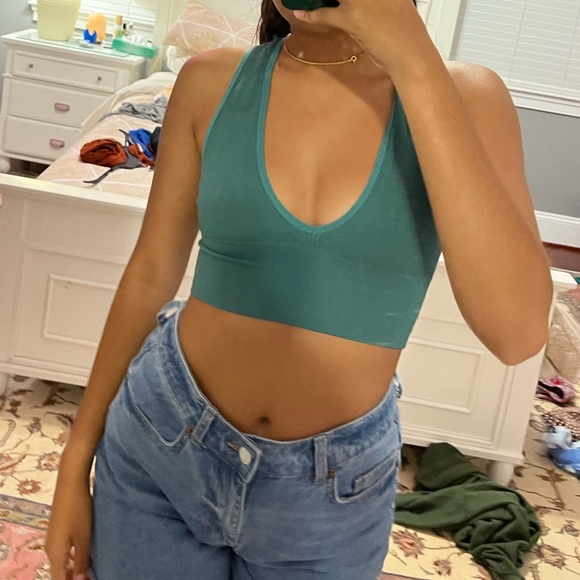 Urban Outfitters Tops - out from under seamless plunge bra top